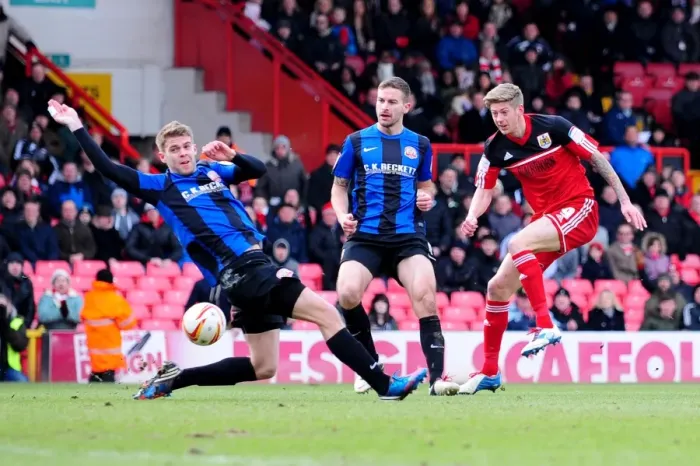 Framed Print : Bristol City's Jon Stead Shoots in Npower Championship Match Against Barnsley Framed Print : Bristol City's Jon Stead Shoots in Npower Championship Match Against Barnsley