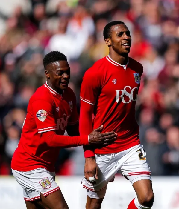 Framed Print : Bristol City's Jonathan Kodjia Scores Third Goal Against Huddersfield Town, 30-04-2016 Framed Print : Bristol City's Jonathan Kodjia Scores Third Goal Against Huddersfield Town, 30-04-2016