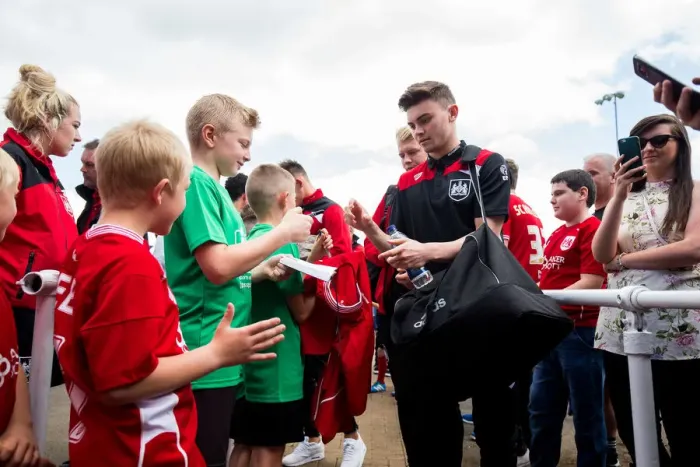 Framed Print : Bristol City's Jonny Smith Signs Autographs at Hengrove Athletic Pre-Season Match Framed Print : Bristol City's Jonny Smith Signs Autographs at Hengrove Athletic Pre-Season Match