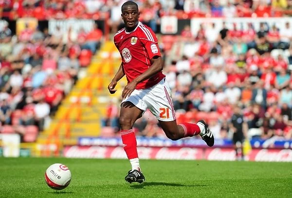 Bristol City's Kalifa Cisse in Action: Championship Clash with Ipswich Town (April 16, 2011)