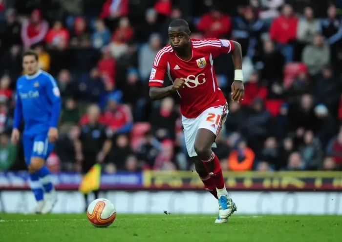 Framed Print : Bristol City's Kalifa Cisse in Action against Doncaster Rovers, Championship Match, 21st January 2012 Framed Print : Bristol City's Kalifa Cisse in Action against Doncaster Rovers, Championship Match, 21st January 2012