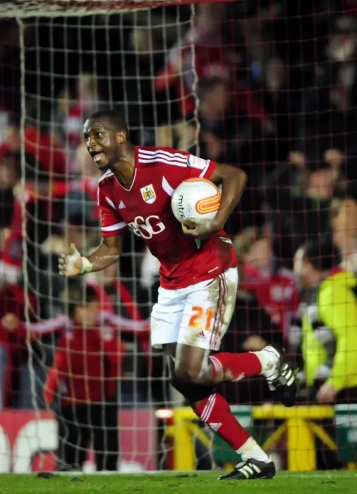 Framed Print : Bristol City's Kalifa Cisse Celebrates Goal Against Leicester City Framed Print : Bristol City's Kalifa Cisse Celebrates Goal Against Leicester City