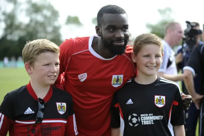 Framed Print : Bristol City's Karleigh Osborne Mingles with Fans at Portishead Town Pre-Season Friendly