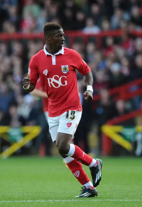 Framed Print : Bristol City's Kieran Agard in Action Against Oldham Athletic, November 2014