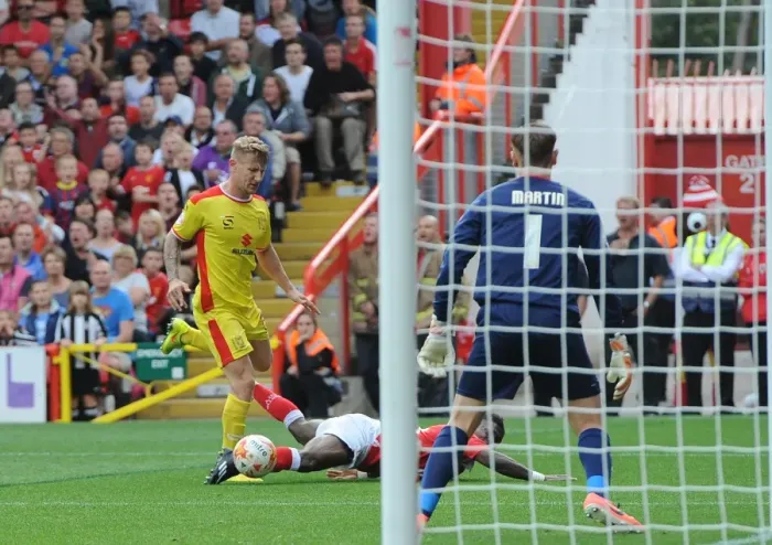 Framed Print : Bristol City's Kieran Agard Scores Contested Penalty Against Milton Keynes Dons Framed Print : Bristol City's Kieran Agard Scores Contested Penalty Against Milton Keynes Dons