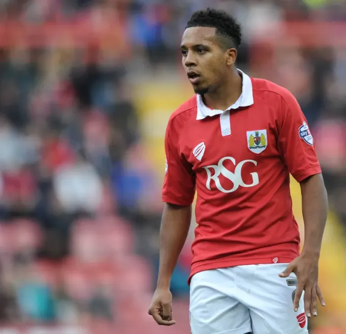 Framed Print : Bristol City's Korey Smith in Action Against Oldham Athletic, Sky Bet League One, November 2014