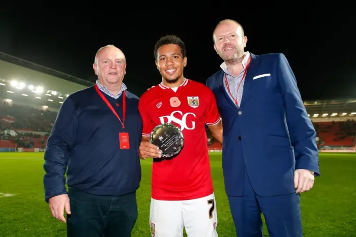 Framed Print : Bristol City's Korey Smith Receives Man of the Match Award After 1-0 Win Over Wolves Framed Print : Bristol City's Korey Smith Receives Man of the Match Award After 1-0 Win Over Wolves