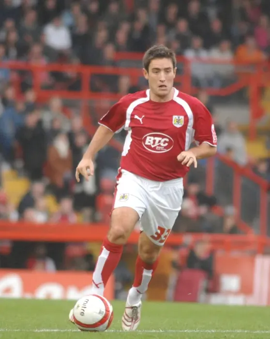 Framed Print : Bristol City's Lee Johnson in Action Against Stoke City Framed Print : Bristol City's Lee Johnson in Action Against Stoke City