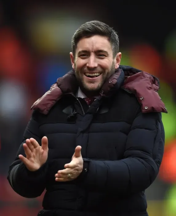 Framed Print : Bristol City's Lee Johnson Celebrates Championship Victory over Bolton Wanderers (190316) Framed Print : Bristol City's Lee Johnson Celebrates Championship Victory over Bolton Wanderers (190316)