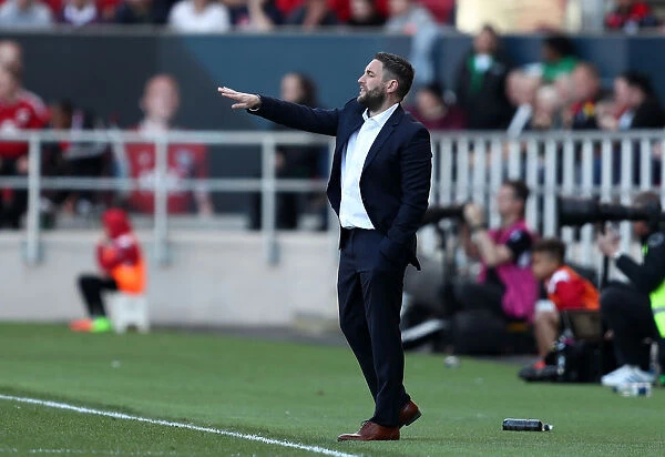 Bristol City's Lee Johnson Leads the Charge Against Barnsley in Sky Bet Championship Clash