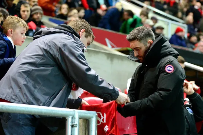 Framed Print : Bristol City's Lee Johnson Signs Autographs Before Fulham Clash