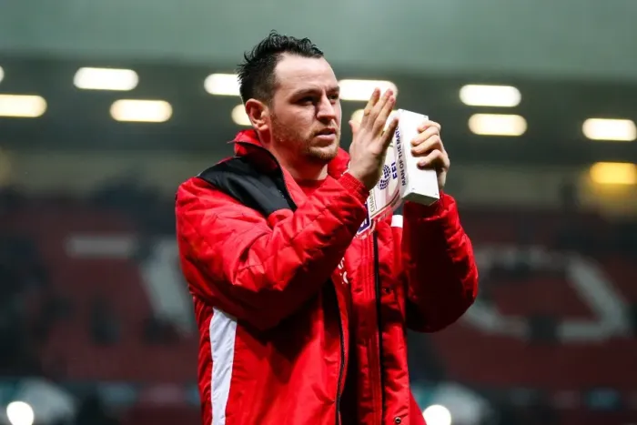 Framed Print : Bristol City's Lee Tomlin Celebrates 4-0 Victory Over Huddersfield Town, Saving Them from Relegation