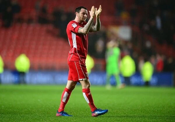 Bristol City's Lee Tomlin Celebrates with Fans after Score against Fulham, 2017