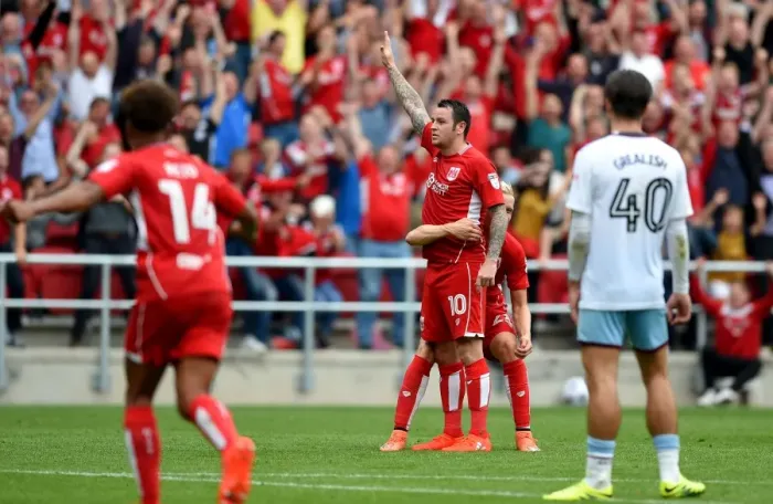 Framed Print : Bristol City's Lee Tomlin Scores Dramatic Goal Past Aston Villa's Jack Grealish Framed Print : Bristol City's Lee Tomlin Scores Dramatic Goal Past Aston Villa's Jack Grealish