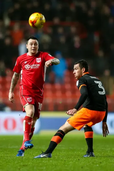 Framed Print : Bristol City's Lee Tomlin Scores Dramatic Winner Against Sheffield Wednesday, Sky Bet Championship, Ashton Gate Stadium Framed Print : Bristol City's Lee Tomlin Scores Dramatic Winner Against Sheffield Wednesday, Sky Bet Championship, Ashton Gate Stadium