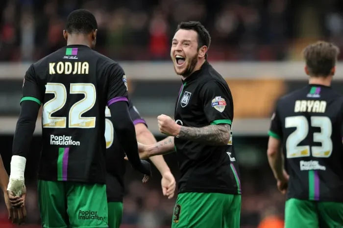 Framed Print : Bristol City's Lee Tomlin Scores Opening Goal Against Brentford in Sky Bet Championship (160416) Framed Print : Bristol City's Lee Tomlin Scores Opening Goal Against Brentford in Sky Bet Championship (160416)