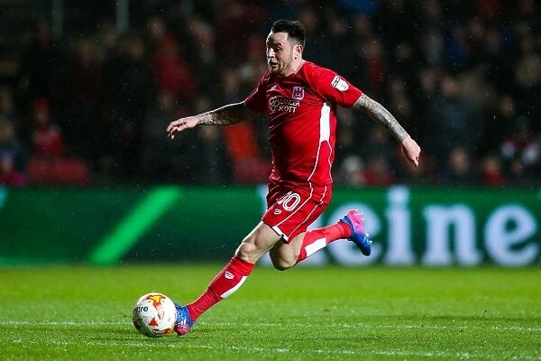 Bristol City's Lee Tomlin Scores Stunning Goal to Give Early Lead vs. Huddersfield Town