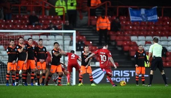 Bristol City's Lee Tomlin Steps Up for Penalty against Sheffield Wednesday, Sky Bet Championship, January 2017