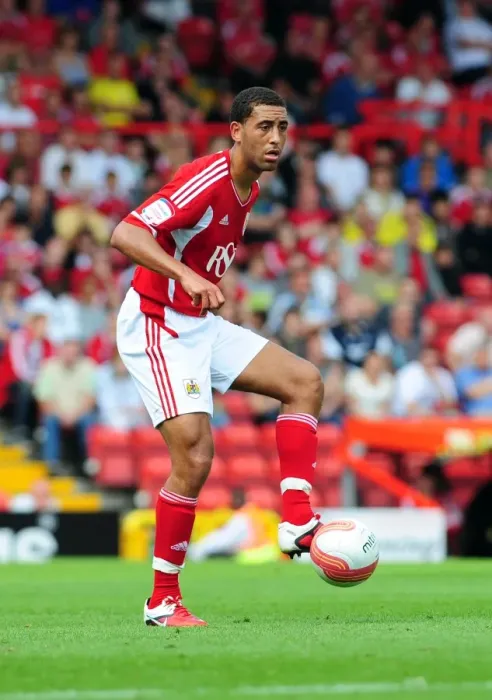 Framed Print : Bristol City's Lewin Nyatanga at Ashton Gate Stadium: Championship Showdown vs Ipswich Town (2011)