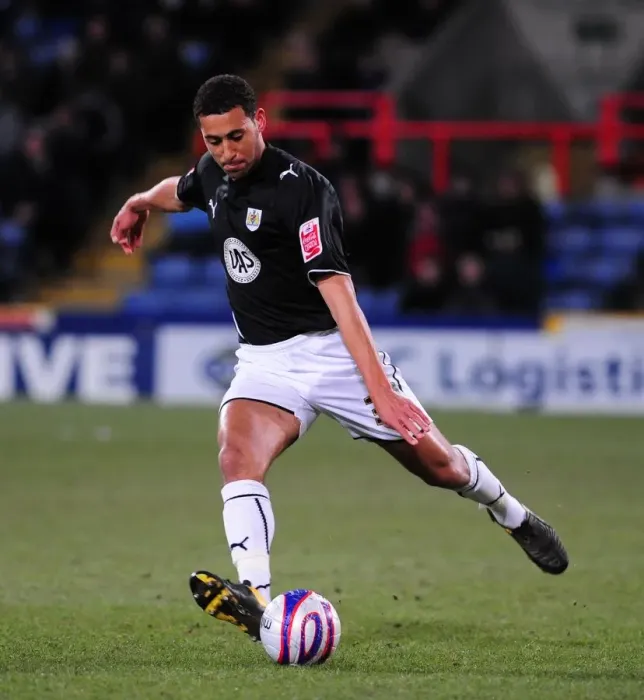 Framed Print : Bristol City's Lewin Nyatanga at Crystal Palace's Selhurst Park Stadium, Championship Match, March 9, 2010