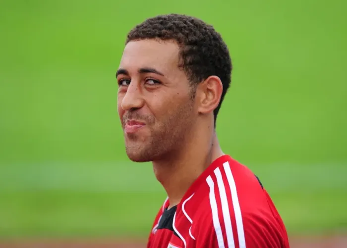 Framed Print : Bristol City's Lewin Nyatanga in Deep Focus: Training Intensity