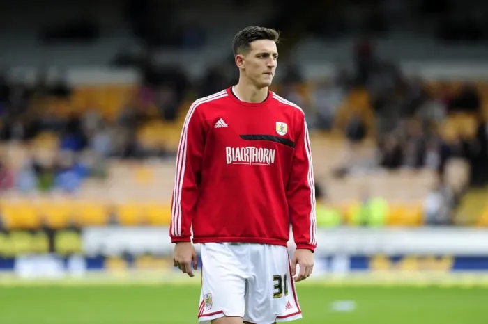 Framed Print : Bristol City's Lewis Dunk in Action at Port Vale's Vale Park, 2013