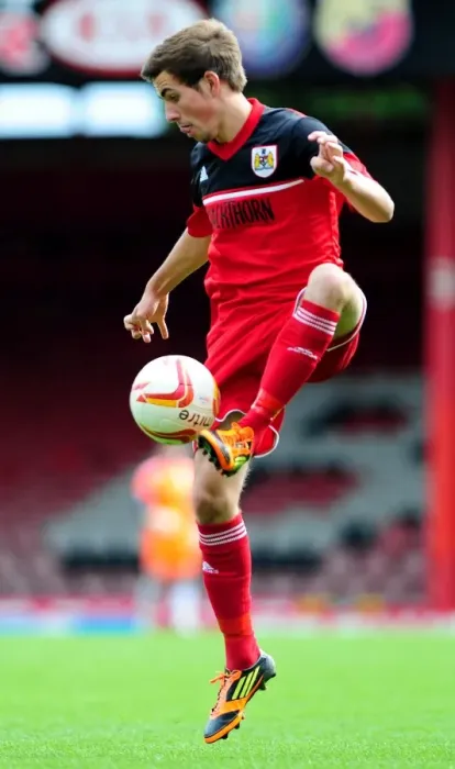Framed Print : Bristol City's Lewis Hall Shines in Action Against Ipswich Town U21s