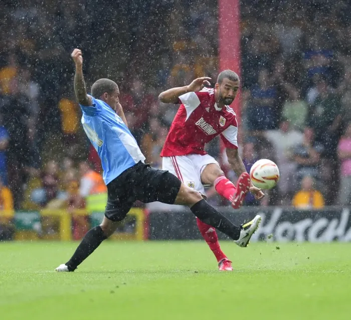 Framed Print : Bristol City's Liam Fontaine Clears the Ball in Action against Bradford City Framed Print : Bristol City's Liam Fontaine Clears the Ball in Action against Bradford City