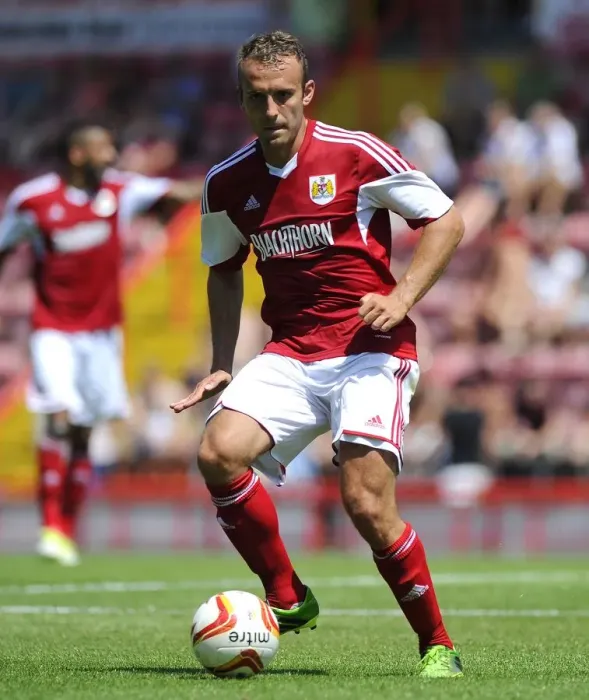 Framed Print : Bristol City's Liam Kelly in Action against Glasgow Rangers at Ashton Gate Stadium (2013) Framed Print : Bristol City's Liam Kelly in Action against Glasgow Rangers at Ashton Gate Stadium (2013)