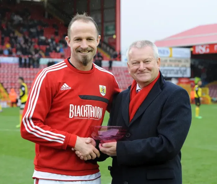 Framed Print : Bristol City's Louis Carey Breaks Appearance Record: Steve Lansdown's Proud Moment at Ashton Gate (FA Cup: Bristol City vs Watford) Framed Print : Bristol City's Louis Carey Breaks Appearance Record: Steve Lansdown's Proud Moment at Ashton Gate (FA Cup: Bristol City vs Watford)