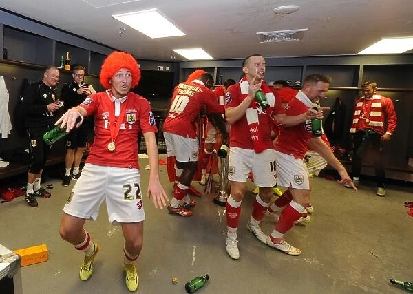 Bristol City's Luke Ayling Celebrates at Wembley: Johnstone's Paint Trophy Final vs Walsall