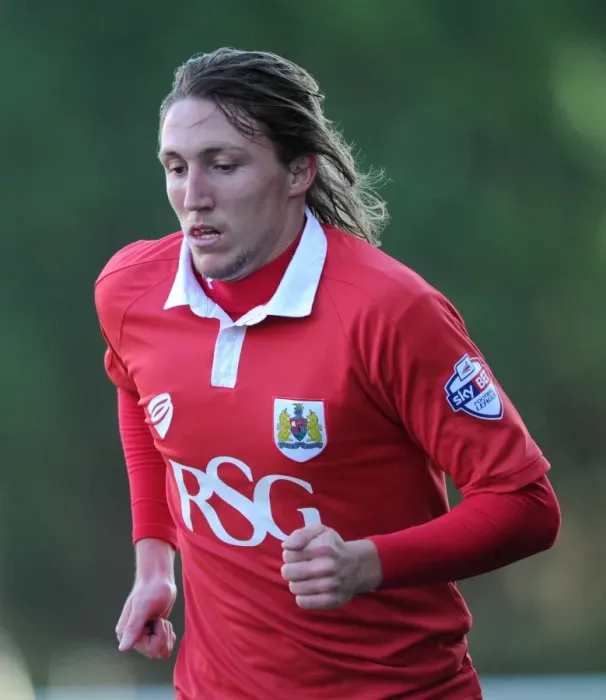 Framed Print : Bristol City's Luke Ayling in FA Cup Action Against AFC Telford, 2014 Framed Print : Bristol City's Luke Ayling in FA Cup Action Against AFC Telford, 2014