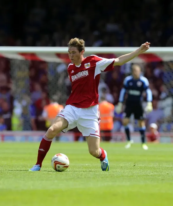 Framed Print : Bristol City's Luke Dobie Goes Head-to-Head with Glasgow Rangers at Ashton Gate Stadium (2013) Framed Print : Bristol City's Luke Dobie Goes Head-to-Head with Glasgow Rangers at Ashton Gate Stadium (2013)