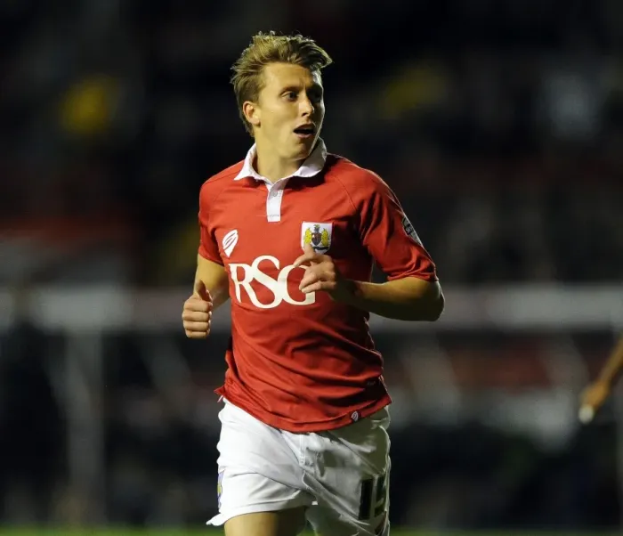 Framed Print : Bristol City's Luke Freeman in Action during Sky Bet League One Match against Leyton Orient (2014)