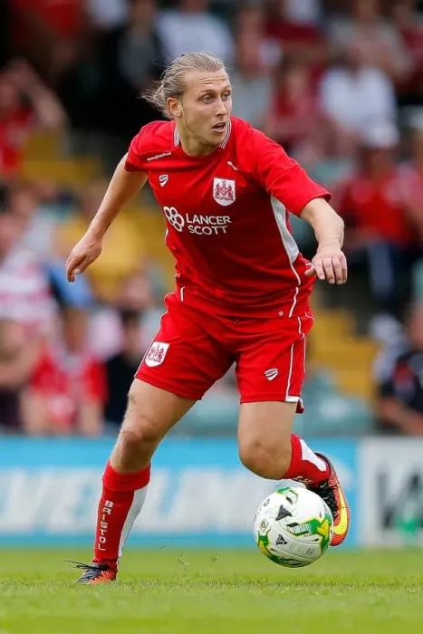 Framed Print : Bristol City's Luke Freeman in Action against Yeovil Town, 2016 Framed Print : Bristol City's Luke Freeman in Action against Yeovil Town, 2016