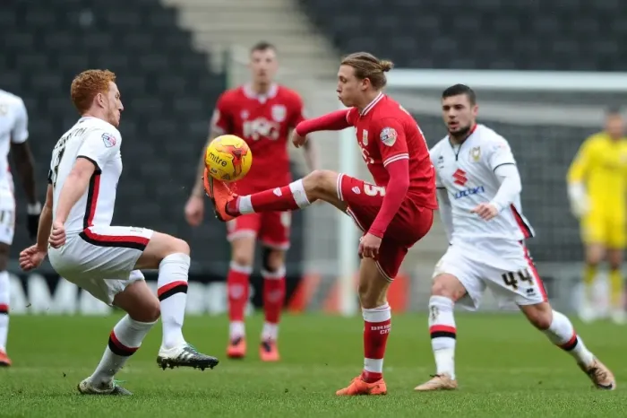 Framed Print : Bristol City's Luke Freeman in Control at Stadium MK during Milton Keynes Dons vs. Bristol City Championship Match, 2016 Framed Print : Bristol City's Luke Freeman in Control at Stadium MK during Milton Keynes Dons vs. Bristol City Championship Match, 2016