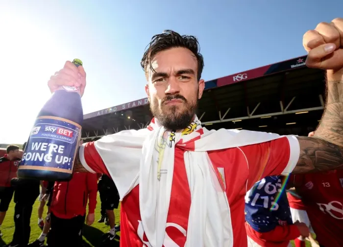 Framed Print : Bristol City's Marlon Pack Rejoices: League One Championship Glory Framed Print : Bristol City's Marlon Pack Rejoices: League One Championship Glory