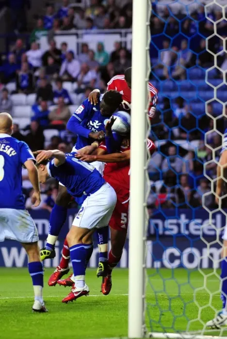Framed Print : Bristol City's Marvin Elliott Clashes Heads with Leicester City's Souleymane Bamba in Championship Match, August 2011