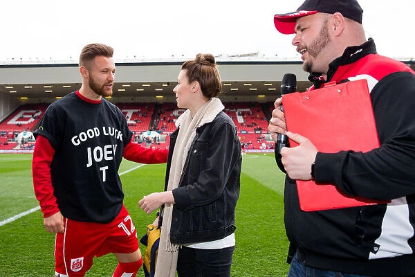 Bristol City's Matty Taylor Rewards Fan with Signed Shirt after 1000 Retweets