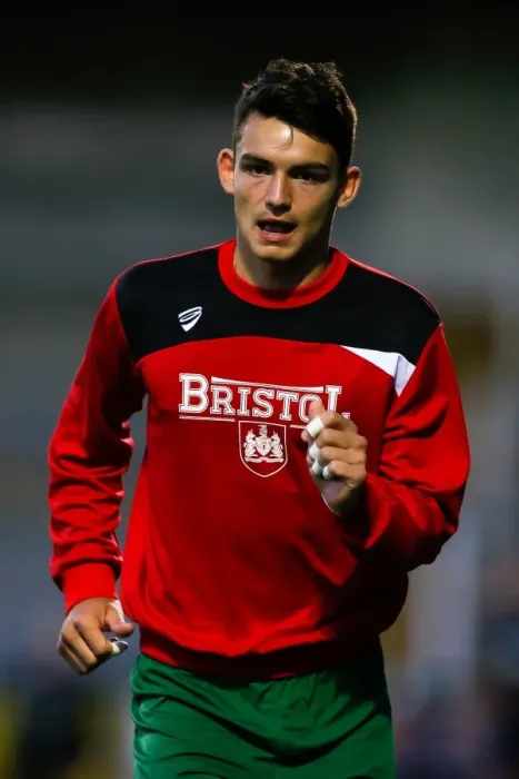 Framed Print : Bristol City's Max O'Leary Warming Up Ahead of Yeovil Town Clash (30.07.2015) Framed Print : Bristol City's Max O'Leary Warming Up Ahead of Yeovil Town Clash (30.07.2015)