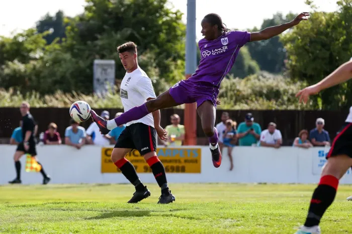 Framed Print : Bristol City's McCoulsky Stretches for the Cross in Pre-season Friendly against Bristol Manor Farm (2017) Framed Print : Bristol City's McCoulsky Stretches for the Cross in Pre-season Friendly against Bristol Manor Farm (2017)