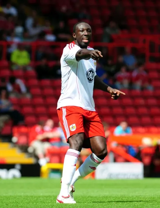 Framed Print : Bristol City's New Signing Damion Stewart in Action against Blackpool, Championship Match, Ashton Gate Stadium (31 / 07 / 2010) Framed Print : Bristol City's New Signing Damion Stewart in Action against Blackpool, Championship Match, Ashton Gate Stadium (31 / 07 / 2010)
