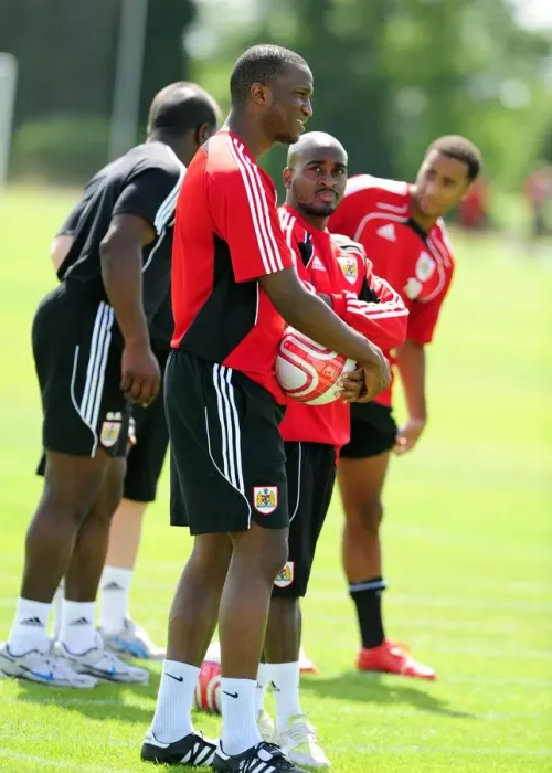 Framed Print : Bristol Citys New Signing Kalifa Cisse with new temmate Bristol Citys Jamal Camplbell-Ryce Framed Print : Bristol Citys New Signing Kalifa Cisse with new temmate Bristol Citys Jamal Camplbell-Ryce