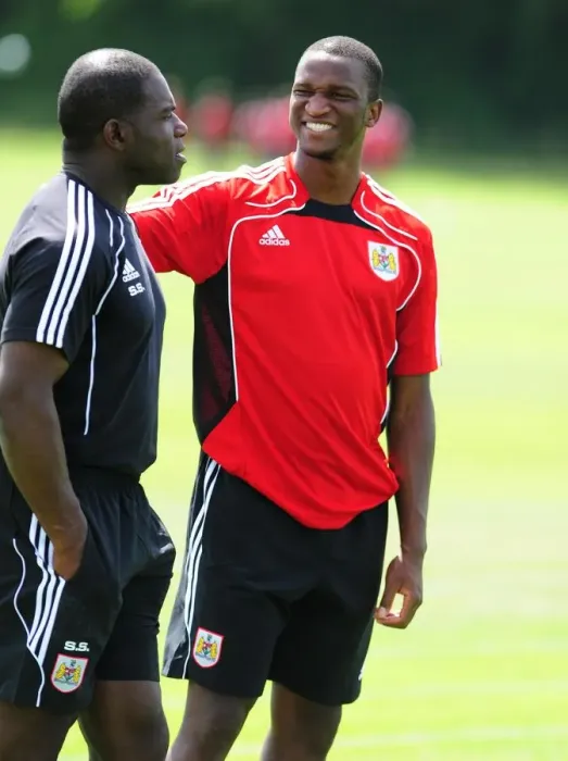 Framed Print : Bristol City's Newest Recruit, Kalifa Cisse, Gears Up for Pre-Season Training