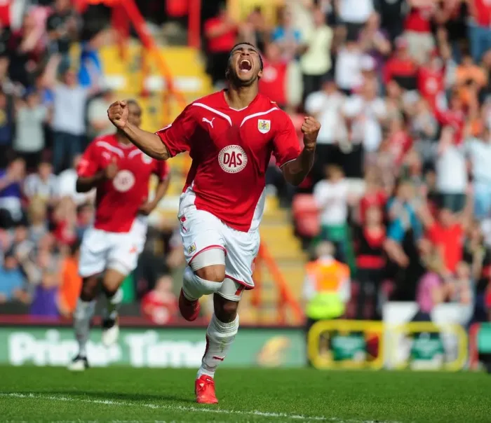 Framed Print : Bristol City's Nicky Maynard Celebrates His 20th Goal of the Season Against Derby County, Championship Match, Ashton Gate Stadium (24 / 04 / 2010) Framed Print : Bristol City's Nicky Maynard Celebrates His 20th Goal of the Season Against Derby County, Championship Match, Ashton Gate Stadium (24 / 04 / 2010)