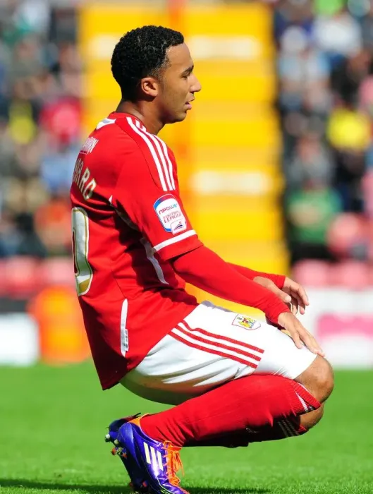 Framed Print : Bristol City's Nicky Maynard in Championship Clash Against Brighton (10-09-2011) Framed Print : Bristol City's Nicky Maynard in Championship Clash Against Brighton (10-09-2011)