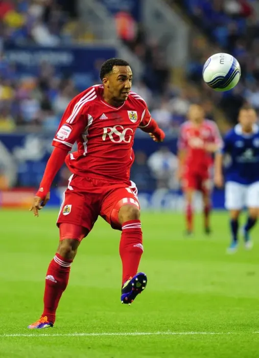 Framed Print : Bristol City's Nicky Maynard Faces Off Against Leicester City in 2011 Championship Match