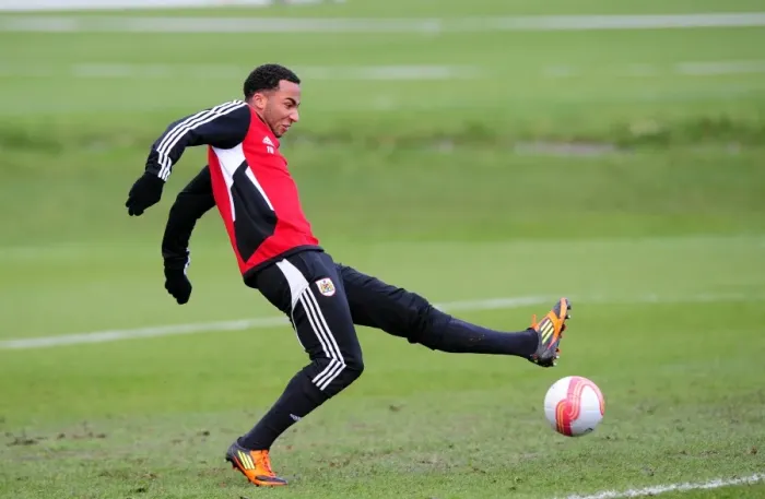 Framed Print : Bristol City's Nicky Maynard in Focus: Intense Football Training Framed Print : Bristol City's Nicky Maynard in Focus: Intense Football Training