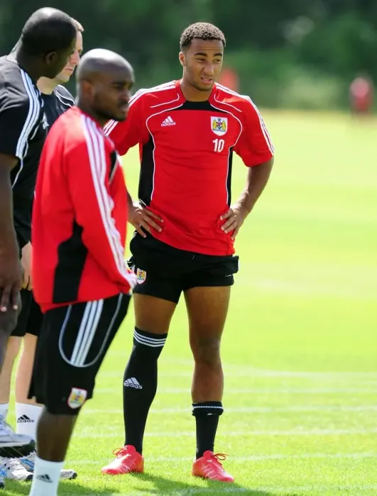 Framed Print : Bristol City's Nicky Maynard: Intense Focus at Pre-Season Training Framed Print : Bristol City's Nicky Maynard: Intense Focus at Pre-Season Training