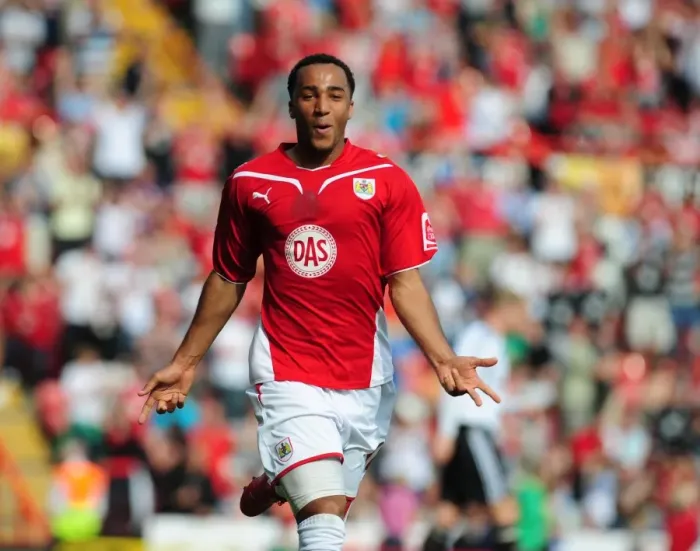 Framed Print : Bristol City's Nicky Maynard Reaches Milestone with Goal Celebration vs. Derby County (20 / 20 Season Tally) - Championship Match, April 24, 2010 - Ashton Gate Stadium
